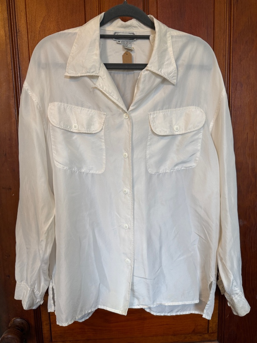 Vintage Ivory Silk Land Button-Up Shirt sz Medium 100% Silk